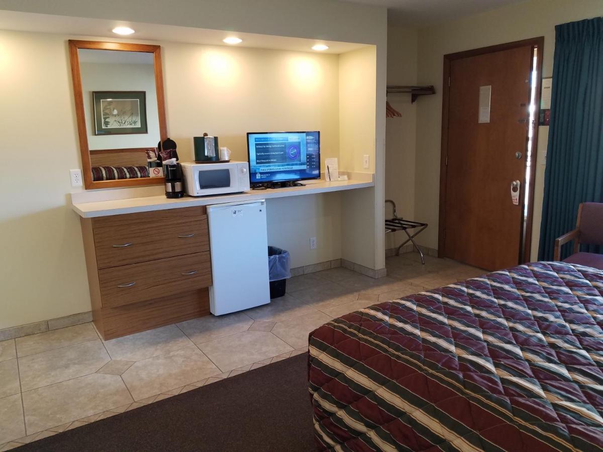 Black Hawk Motel & Suites Wisconsin Dells Bagian luar foto