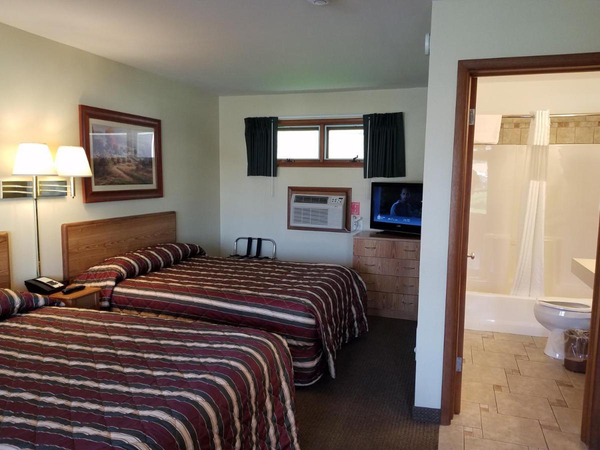 Black Hawk Motel & Suites Wisconsin Dells Bagian luar foto