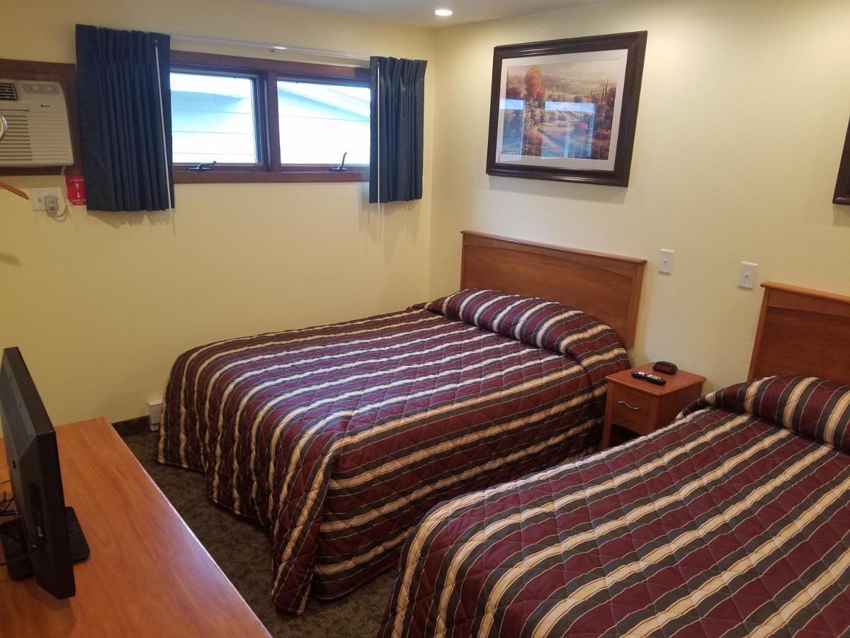 Black Hawk Motel & Suites Wisconsin Dells Bagian luar foto